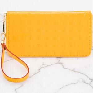 NWT Arcadia Made In Italy Leather Large Zip Around Wristlet Wallet Yellow 1607